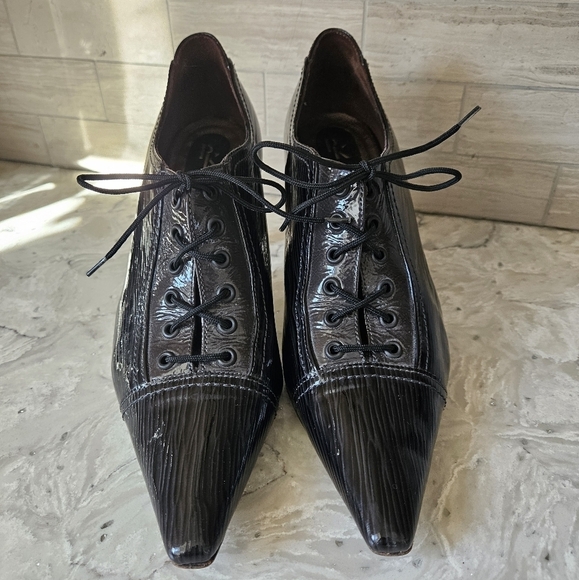 Peter Kaiser Dark Brown Leather  Lace Pump - Picture 1 of 7